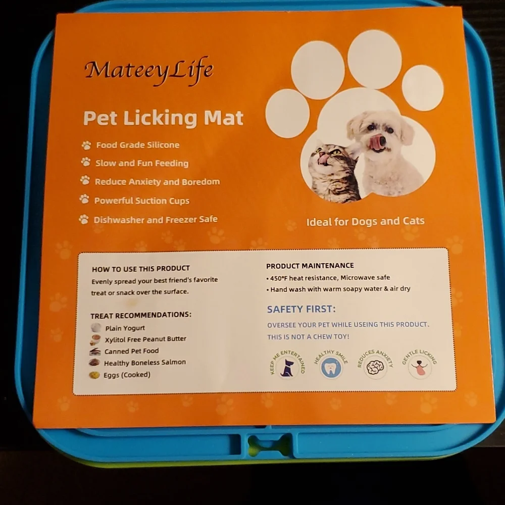 CAT & DOG LICKING MAT